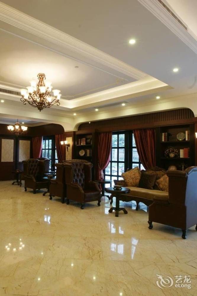 Big Apple Hotel Shantou Exteriör bild