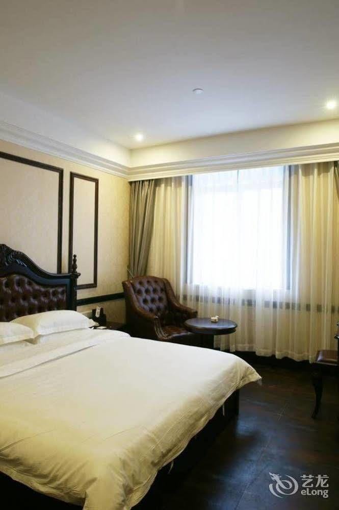 Big Apple Hotel Shantou Exteriör bild